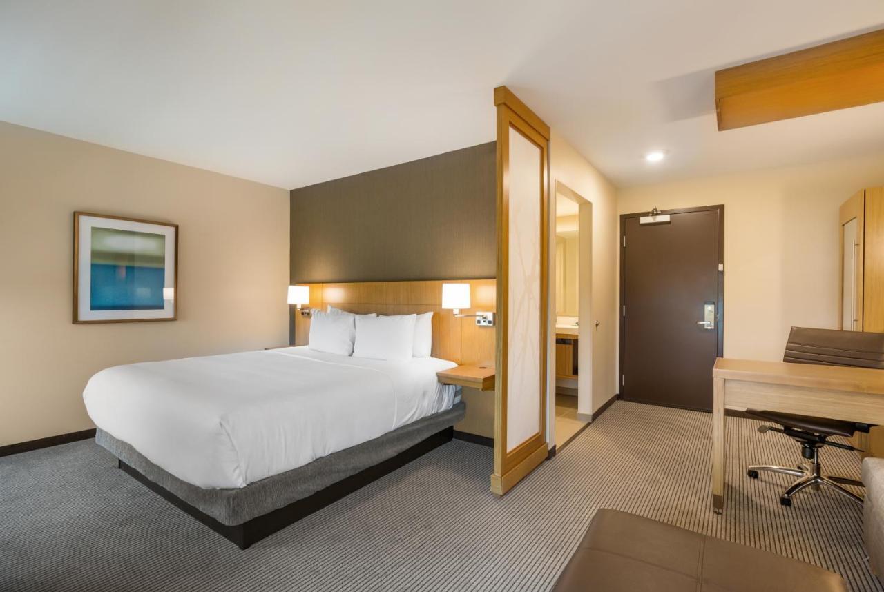 Hyatt Place Hampton Convention Center Kültér fotó
