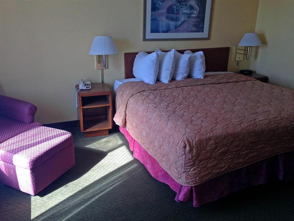 Hyatt Place Hampton Convention Center Szoba fotó